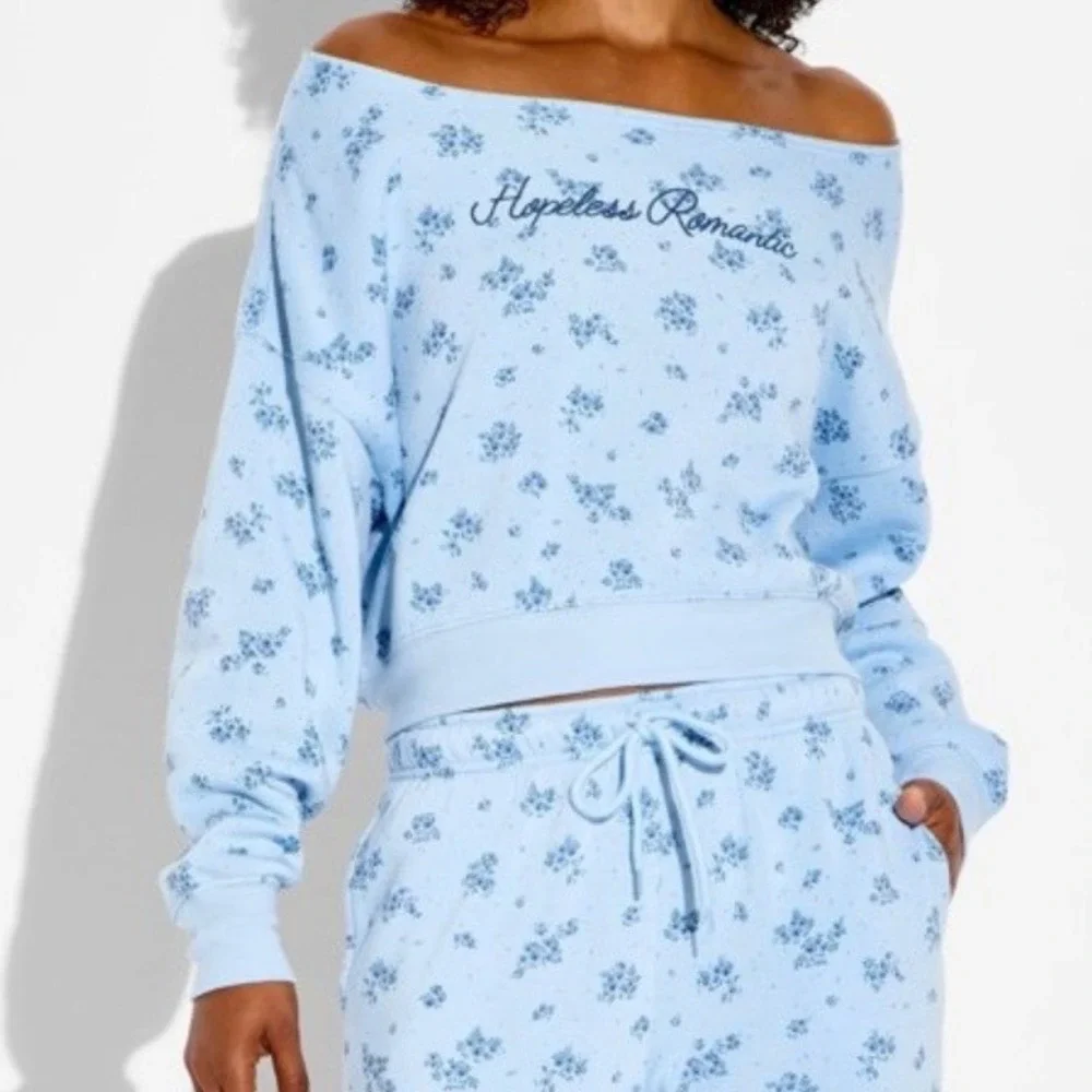 Mighty Fine‎ Hopeless Romantic Floral Off Shoulder Cropped Sweatshirt Blue SM